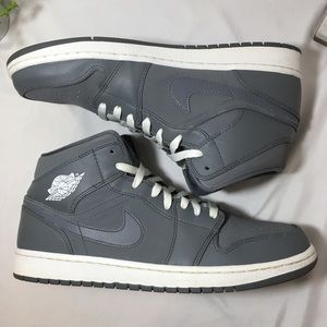 Air Jordan 1 Retro Mid Cool Grey